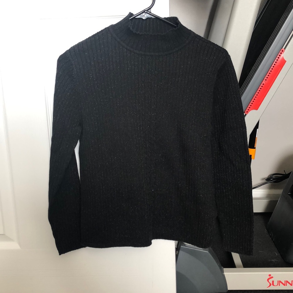 Liz claiborn sport petite -medium- black high neck sweater- silver-black fabric